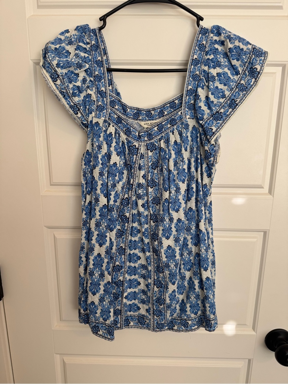 Max Studio White Tunic with Blue Floral Print